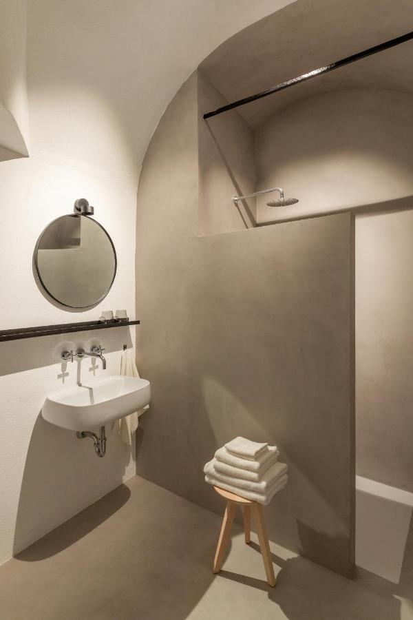 April1550 Boutique Hotel リュブリャナ エクステリア 写真