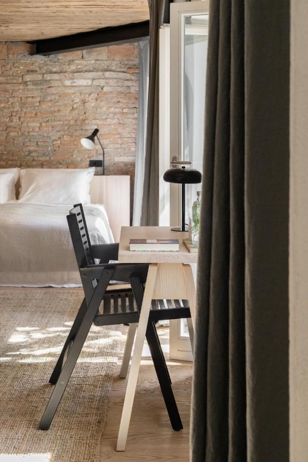 April1550 Boutique Hotel リュブリャナ エクステリア 写真