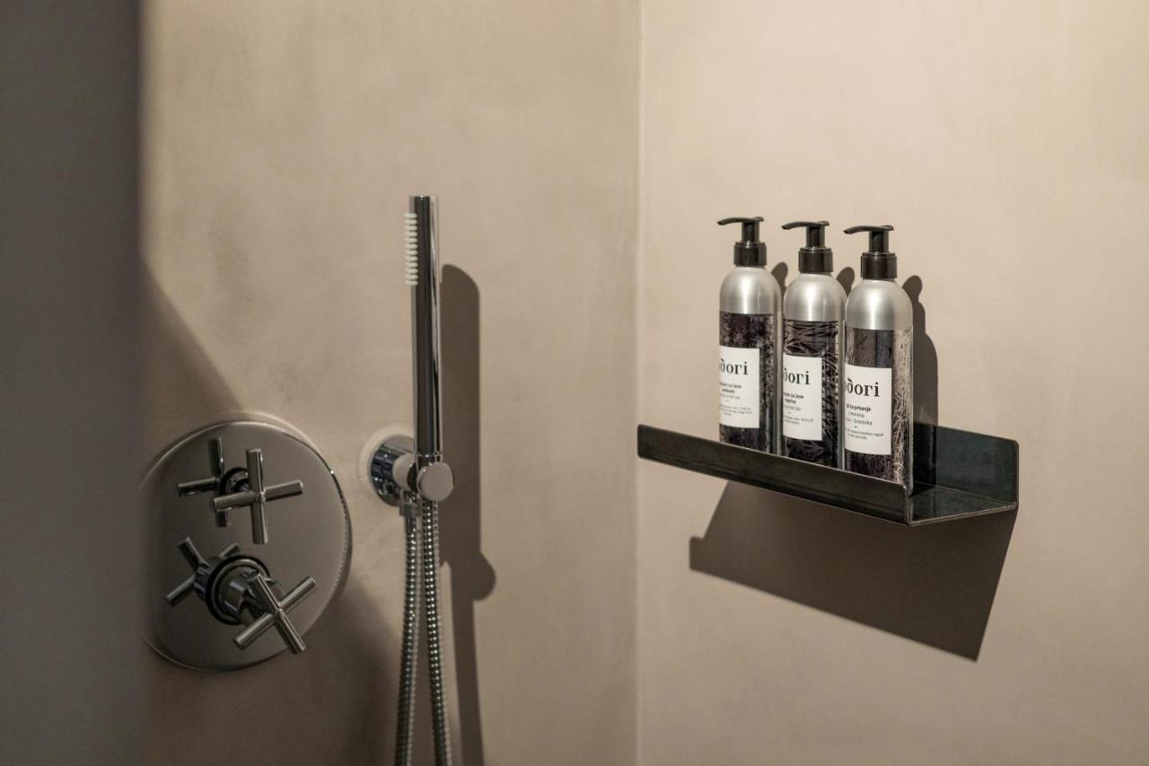 April1550 Boutique Hotel リュブリャナ エクステリア 写真